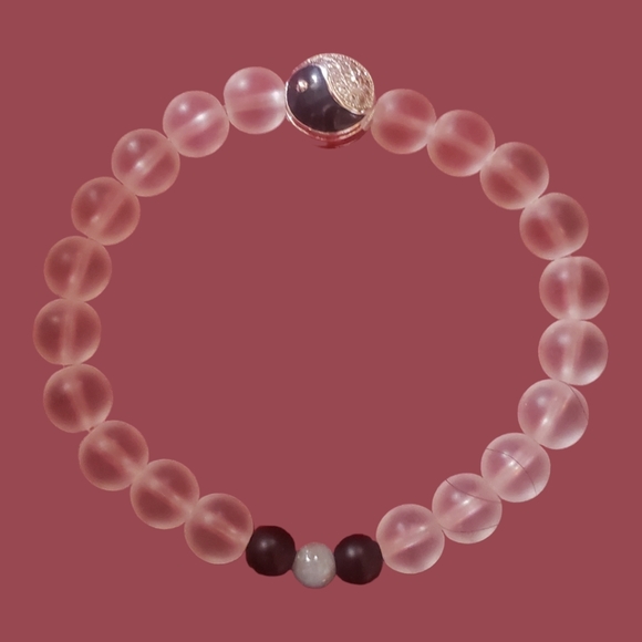 Opalite, Onyx & Aquamarine Handcrafted Beaded  Yin Yang Bracelet - Picture 7 of 11